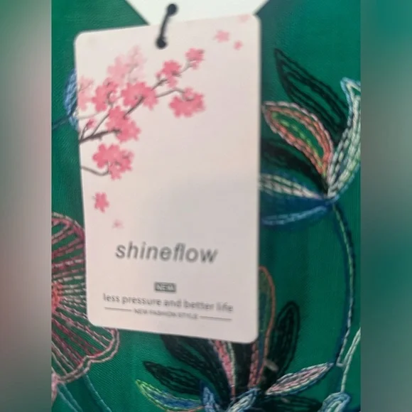 Shineflow Women's Short Sleeve Mexican Embroidered Floral Pleated size M - Picture 6 of 9